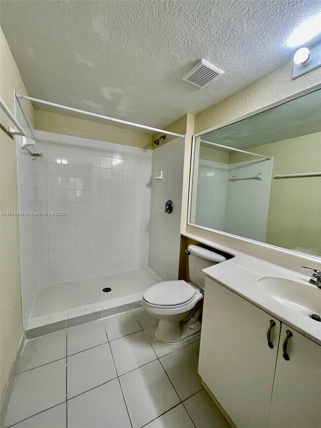 Building Photo - 15400 SW 284th St