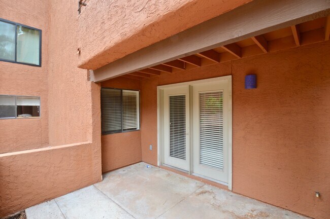 Building Photo - 4704 E Paradise Village Pky N