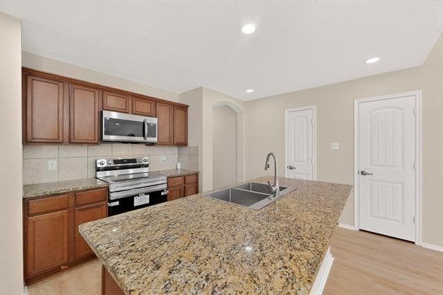 Building Photo - 1406 Cedar Hollow Dr