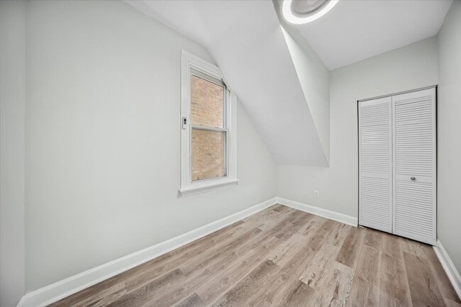 Building Photo - 5049 W 29th Pl