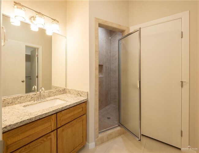 Building Photo - 1511 Salvia St
