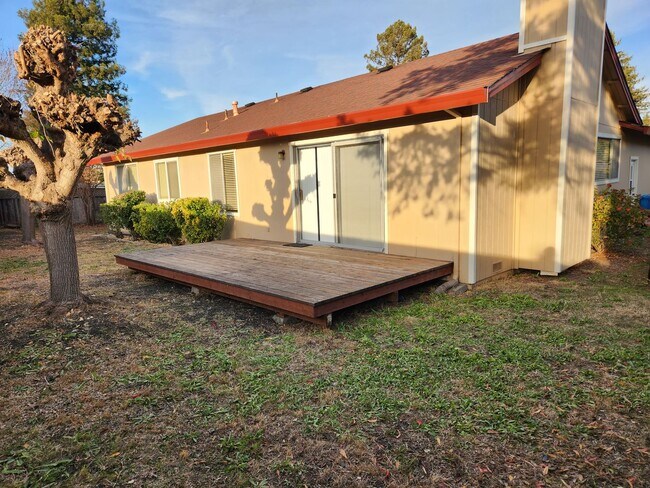 Building Photo - 5345 Eagan Ct