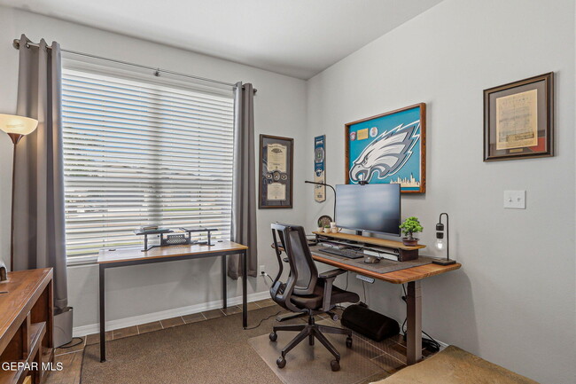 Building Photo - 13852 Paseo De La Luna Ave