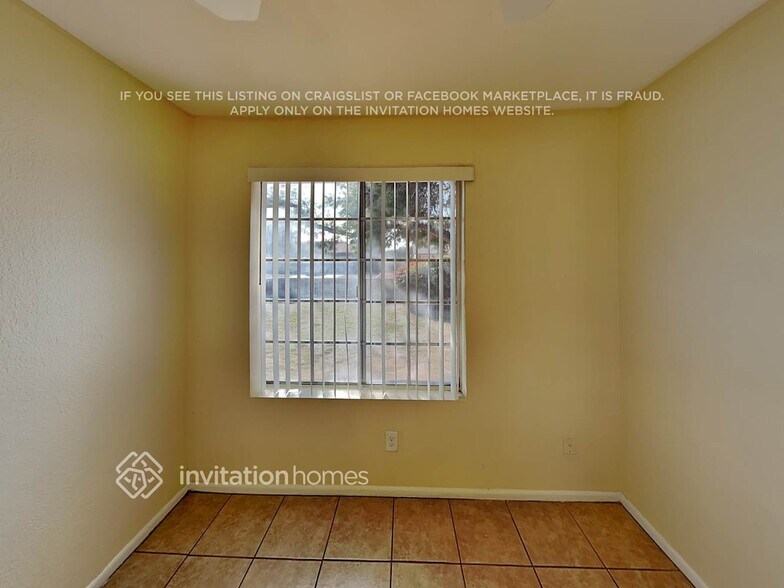 Building Photo - 8008 W Mescal St