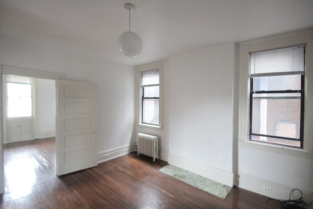 Building Photo - 405 Peebles St