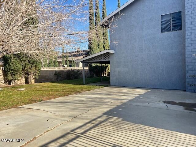 Building Photo - 431 Fantasy St