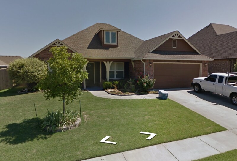 Building Photo - 1928 E 133rd Ct S