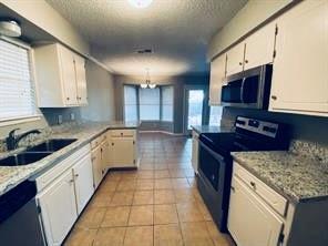 Building Photo - 6540 Meadowlark Ln E