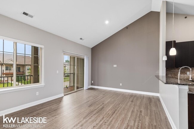 Building Photo - 45738 Utica Park Blvd