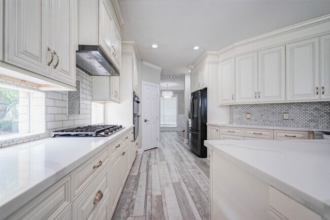 Building Photo - 6227 Presidio Canyon Dr