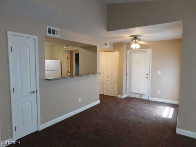 Building Photo - 5055 W Hacienda Ave