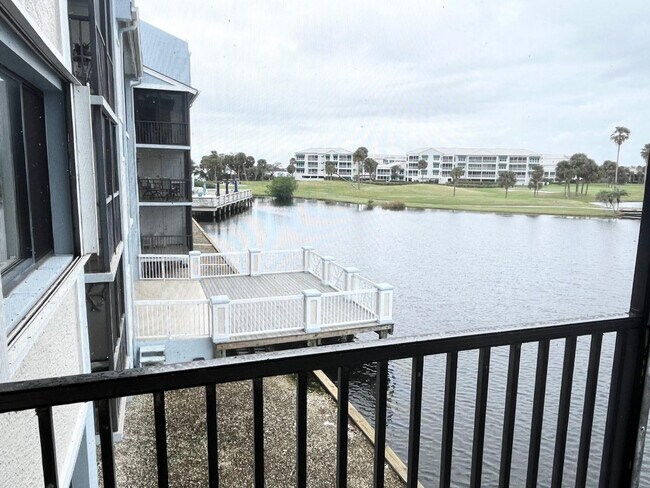 Building Photo - 40 NE Plantation Rd