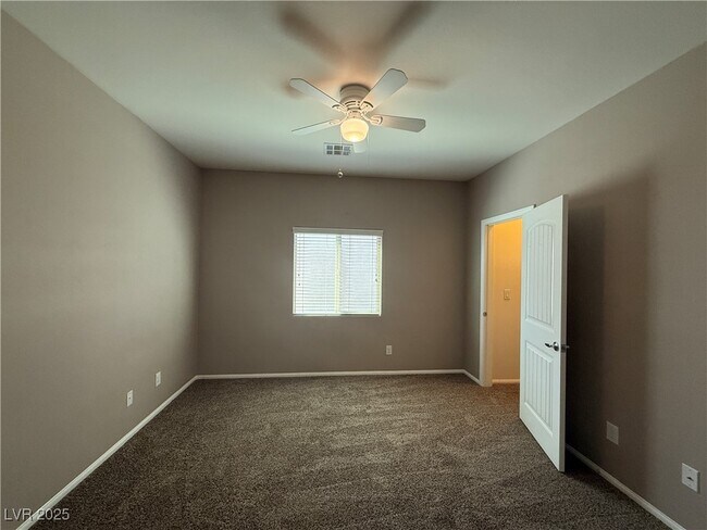 Building Photo - 9341 Forest Meadows Ave