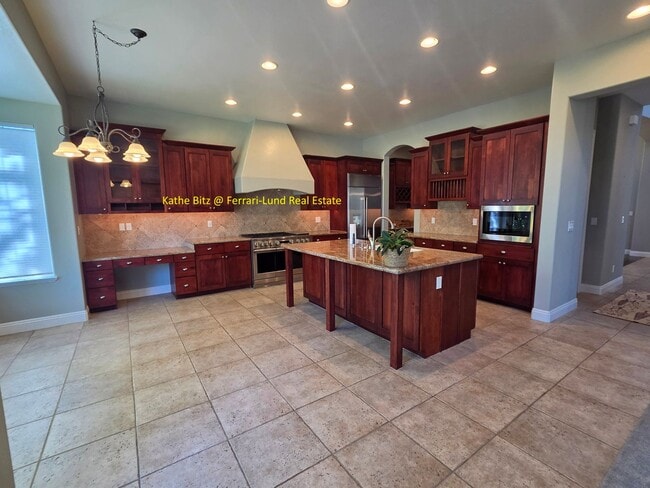 Building Photo - 5005 Landy Bank Ct