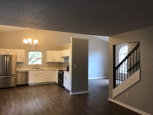 Building Photo - 13098 Sterling Cmns