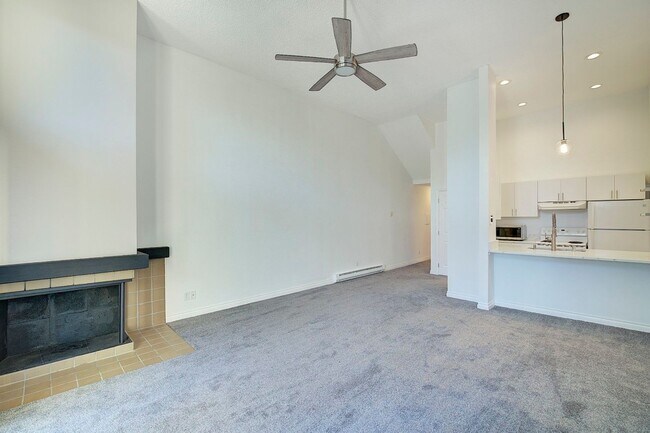 Building Photo - 1Bd/1Ba Mercer Island Condo