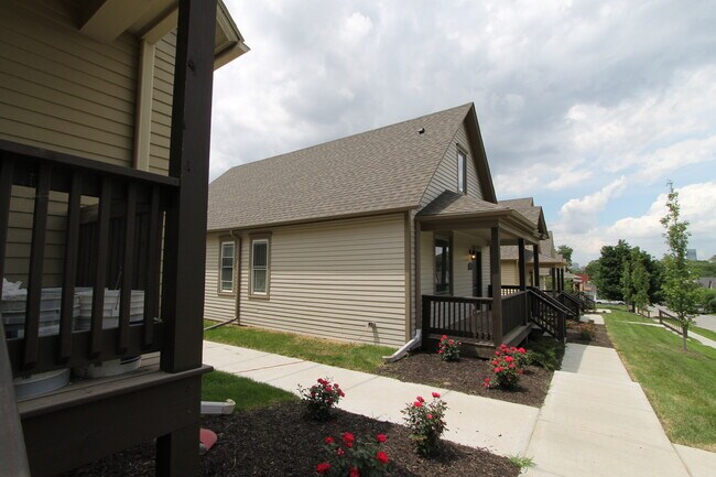 Building Photo - The Doll House -- Cool Two Bedroom at The Cottages on Vinton!