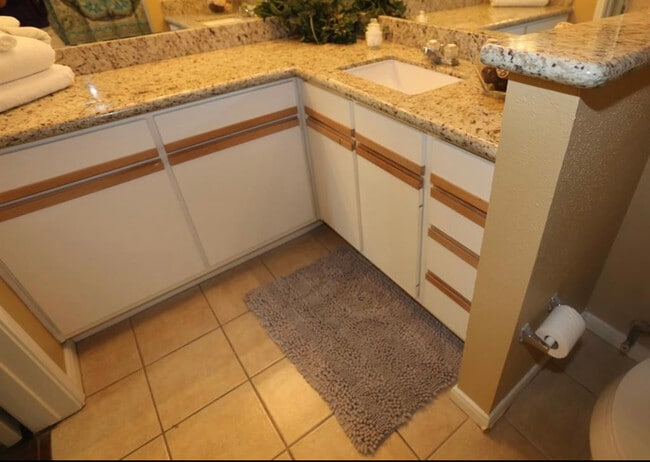 Building Photo - 1330 Old Spanish Trl