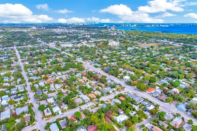 Building Photo - 37 NW 47th St