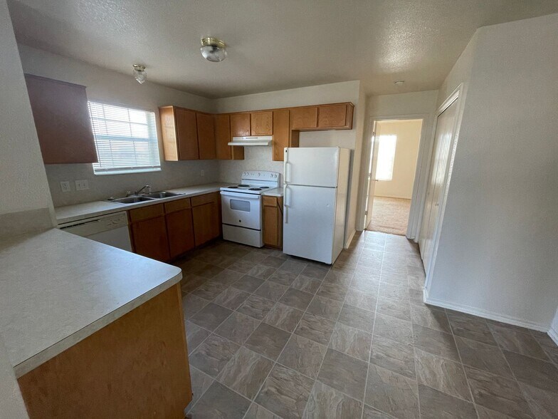 Building Photo - 4408 Abigail Dr