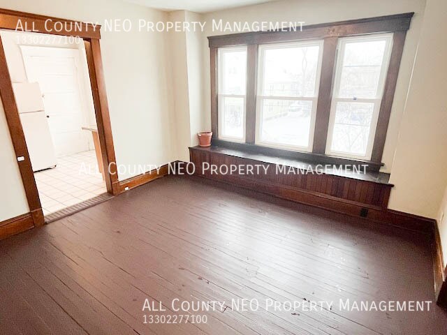 Building Photo - 9423 Denison Ave