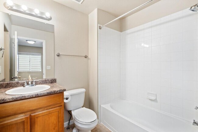 Building Photo - 2255 Sopris Cir
