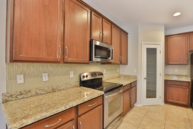 Building Photo - **Beautiful Home in Gilbert, AZ**