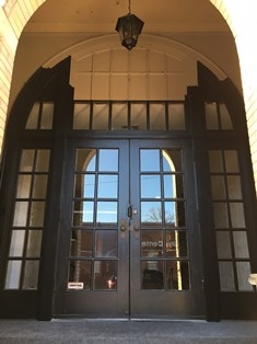 Building Entryway - Walnut House Apartments