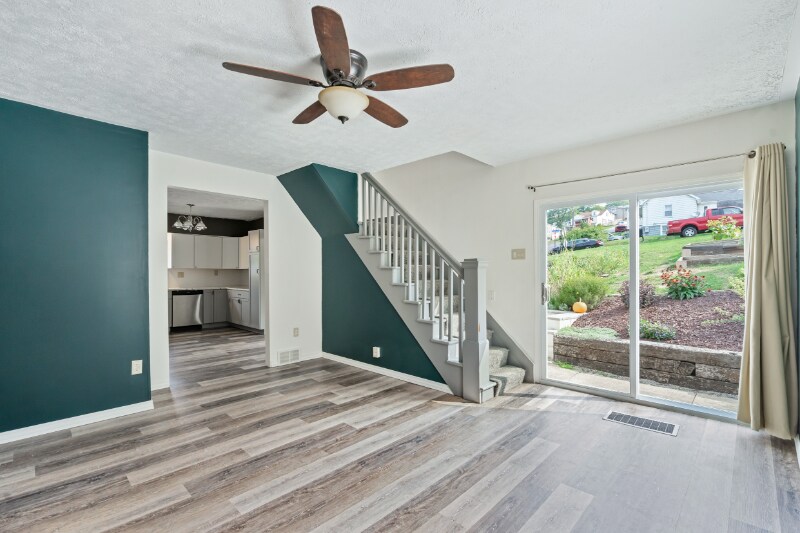 Building Photo - 366 N Main St