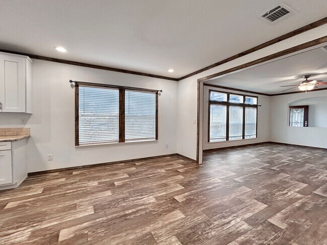 Building Photo - Spacious New Braunfels Retreat on 1 Acre – Walk to Lake Dunlap & the Guadalupe River