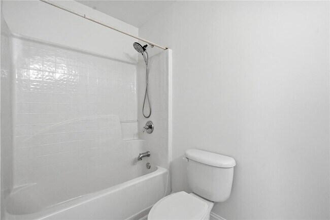 Building Photo - 3320 Pebble Ridge Ln