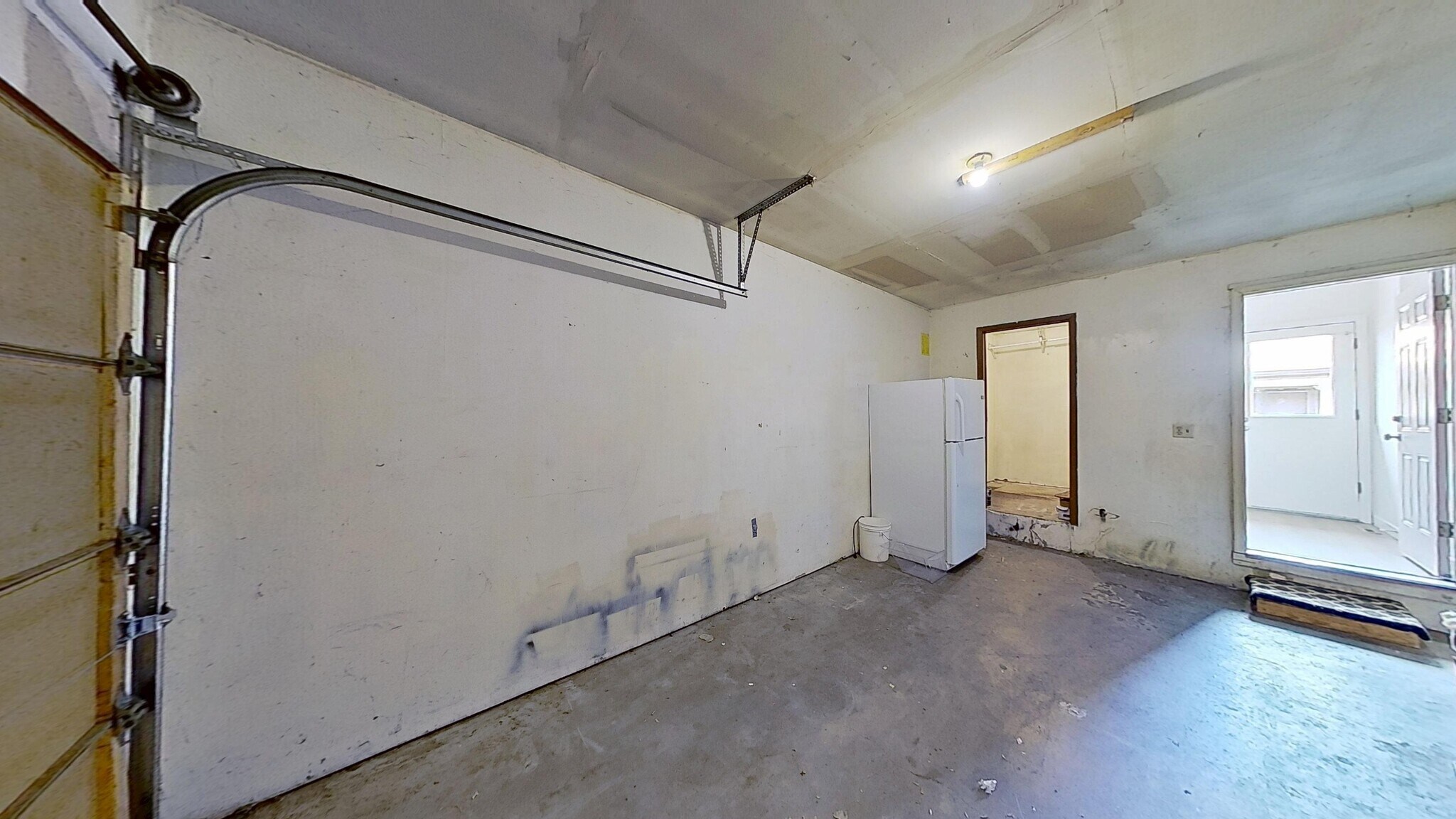 Building Photo - 2000 Pierce St