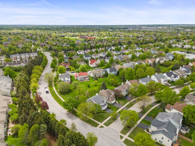 Building Photo - 3404 Interlochen Ln