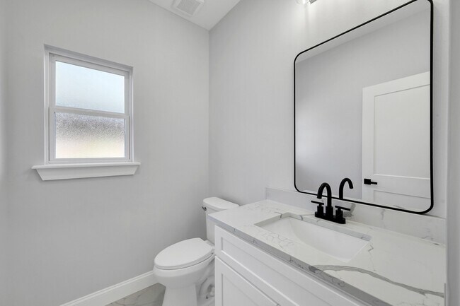 Building Photo - 49 Winterhaven Ln