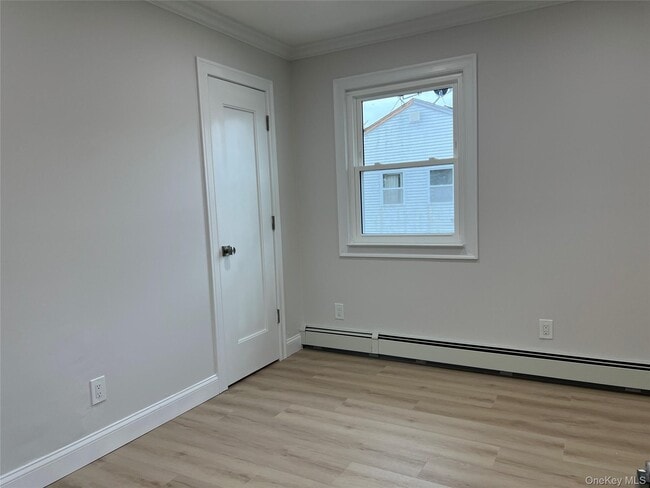 Building Photo - 683 Old Bethpage Rd