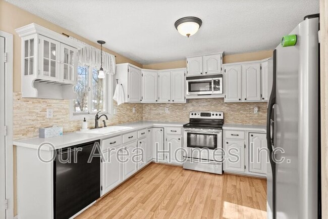 Building Photo - 4850 McAllister Ave NE