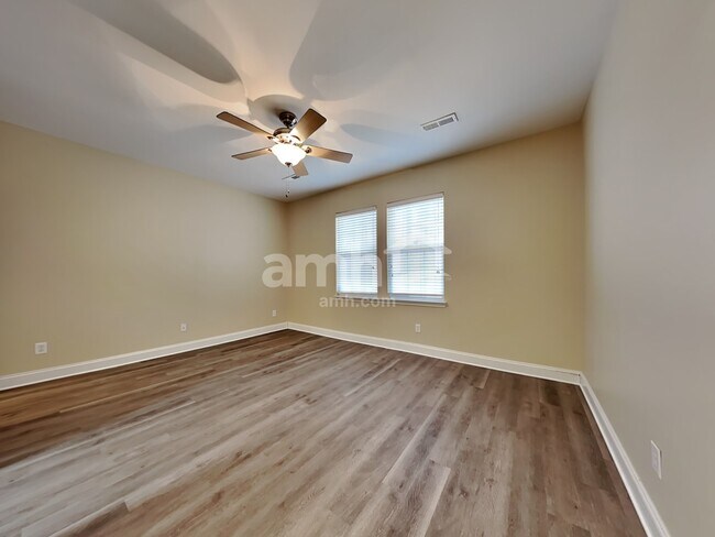 Building Photo - 248 Woodbrook Way