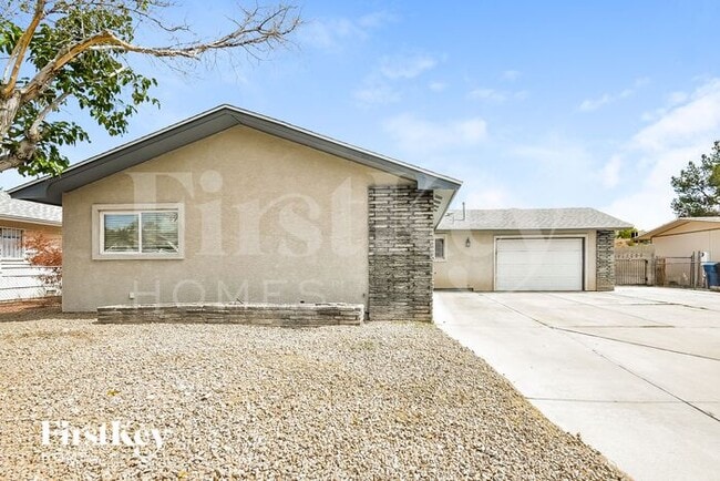 Primary Photo - 921 Palmhurst Dr