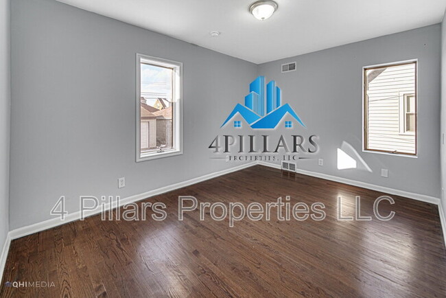 Building Photo - 3924 Henry Ave