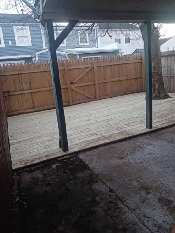 Building Photo - 8004 Community Dr