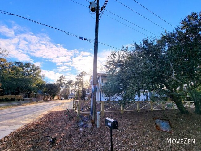 Building Photo - 1102 Tree Canopy Rd Wilmington, NC 28403 L...