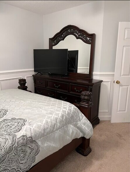 Building Photo - 2032 Hearthwood Ct