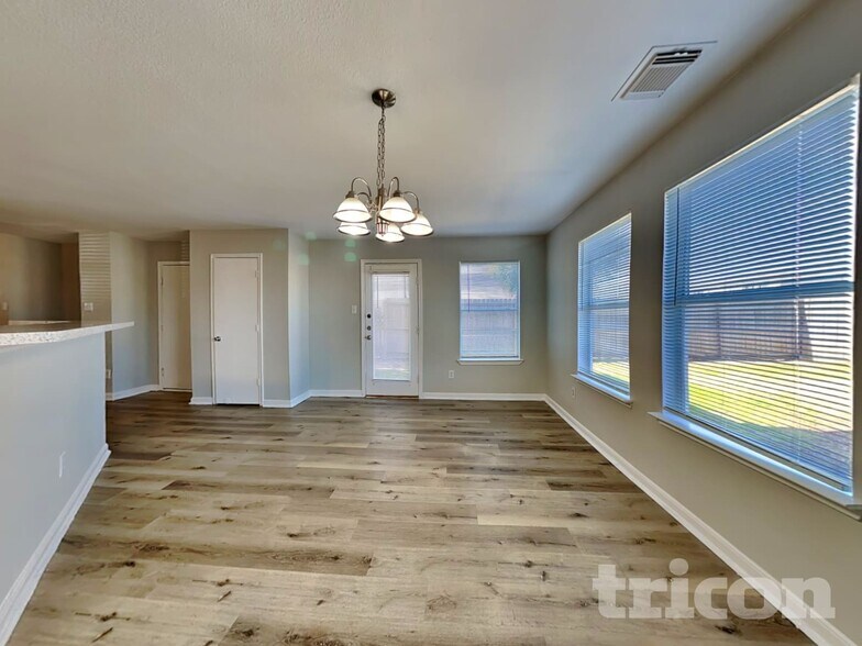 Building Photo - 10111 Victoria Falls Ln