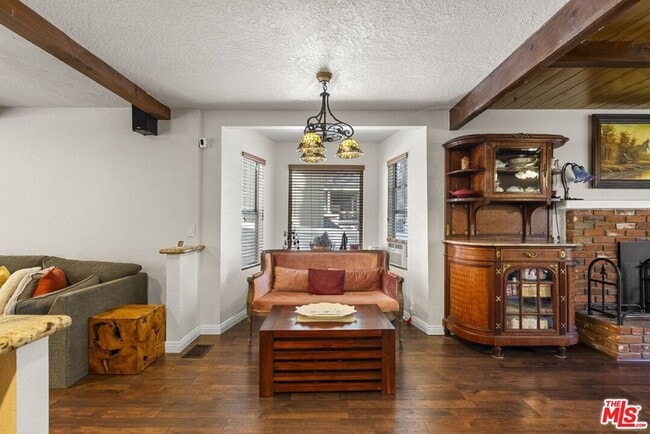 Building Photo - 1197 Oriole Rd