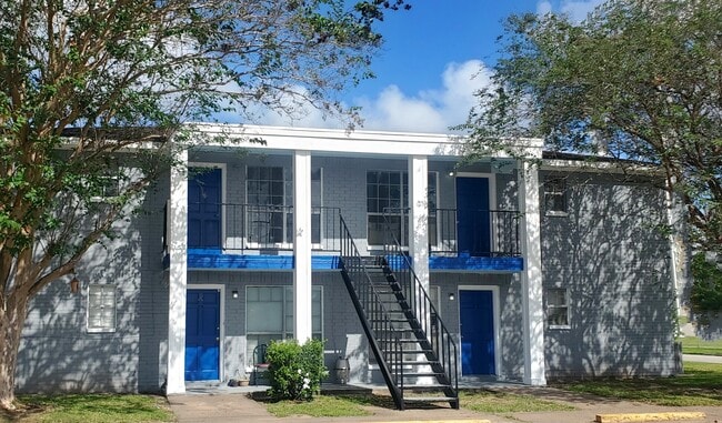 Primary Photo - Casa del Sol