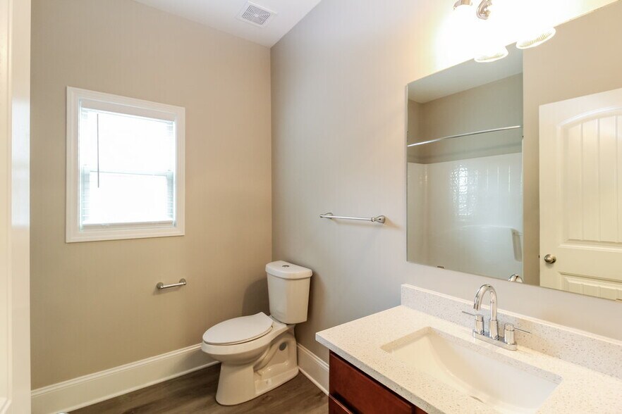 Building Photo - 1416 Blue Sail Ave