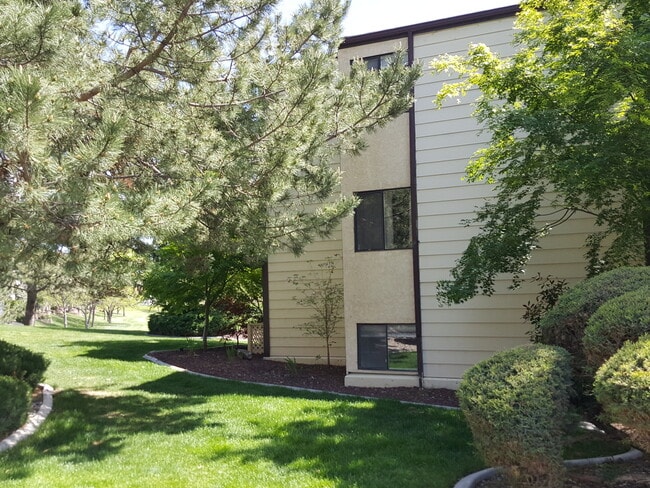 Building Photo - 303 Gage Blvd