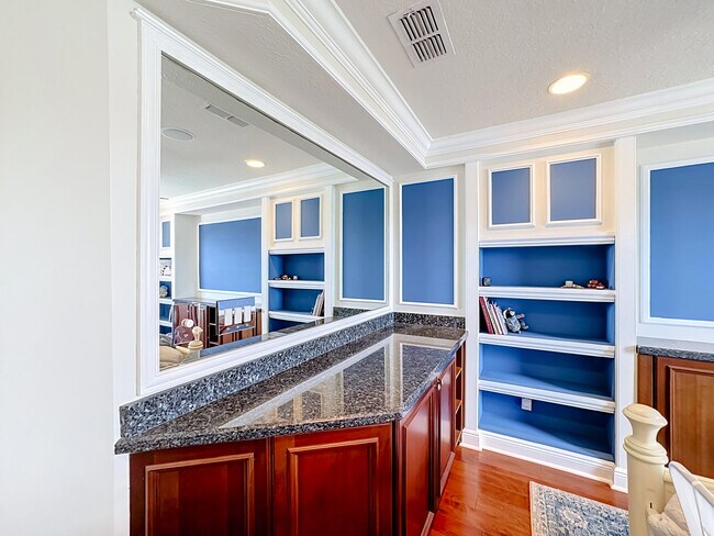 Building Photo - 11251 SW Springtree Terrace