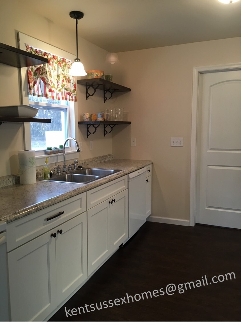 Open kitchen - 9765 Westville Rd