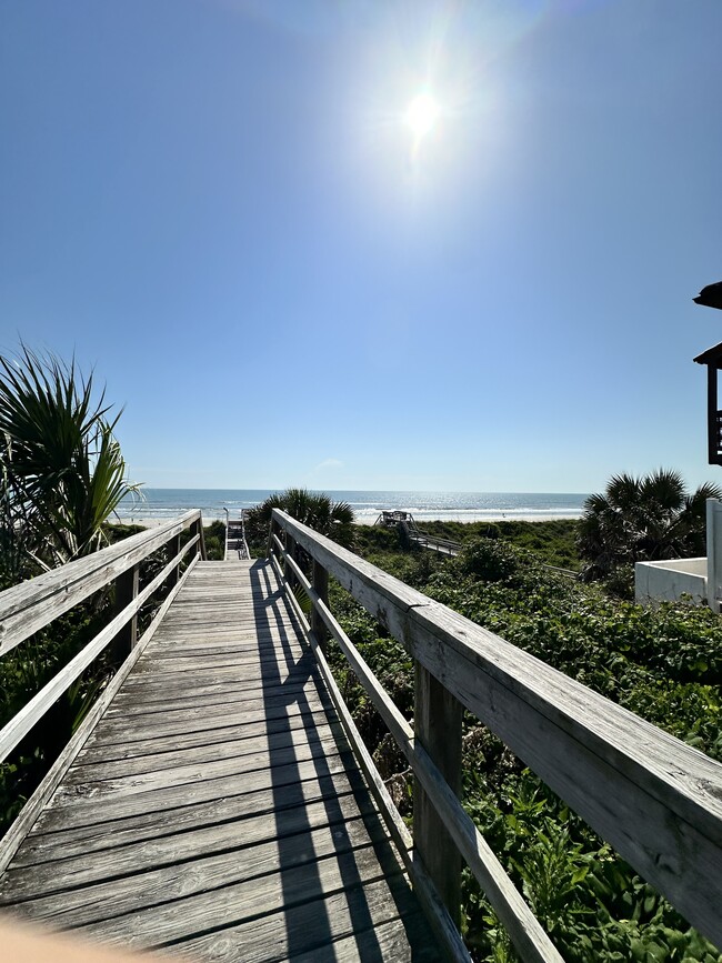 Building Photo - 1A A St